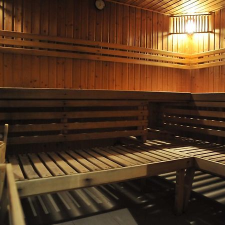 Hotel Ramada ピテシュティ エクステリア 写真