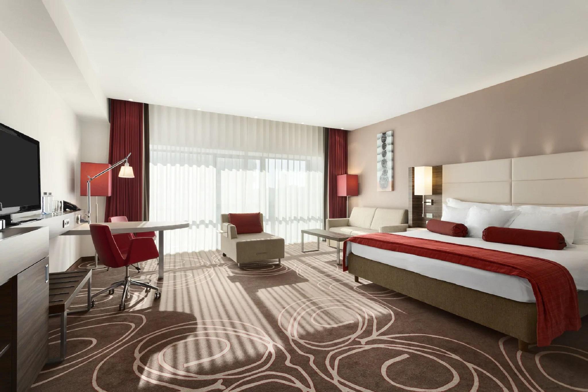 Hotel Ramada ピテシュティ エクステリア 写真